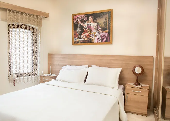 فيلة Two Stone Homes Metis مرمريس