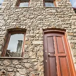Two Stone Homes Metis *