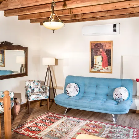 Вилла Two Stone Homes Metis