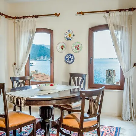 Two Stone Homes Metis 말마리스