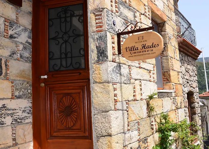 ヴィラ Two Stone Homes Metis