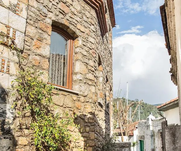 Two Stone Homes Metis