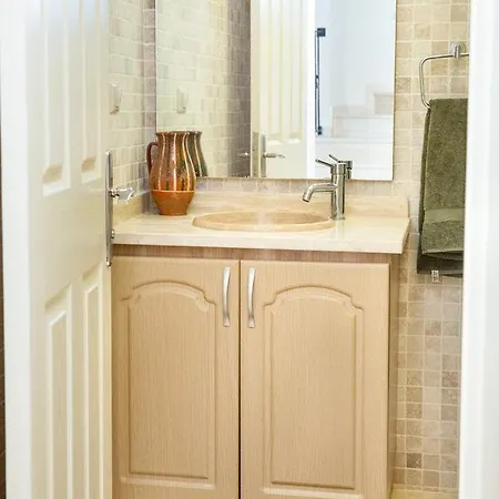 Two Stone Homes Metis Villa *